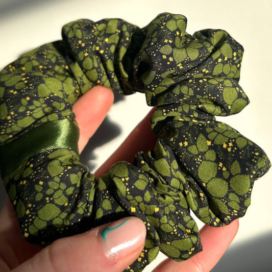 Khaki Green Leaf Pattern Scrunchie w/ Silk Stripe