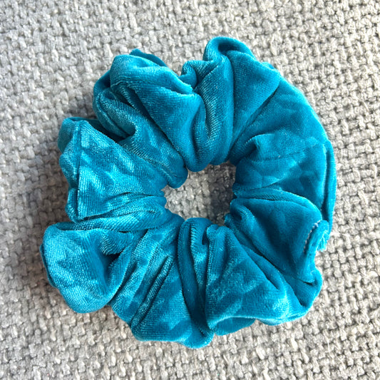 Turquosie Crushed Velvet Scrunchie