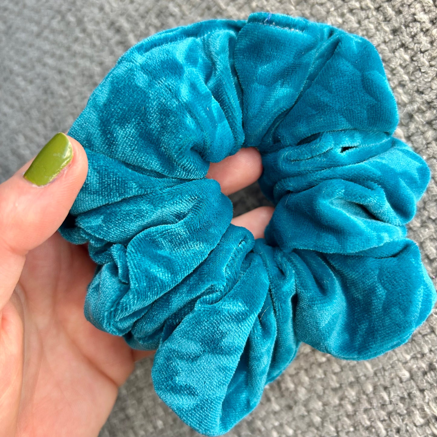 Turquosie Crushed Velvet Scrunchie