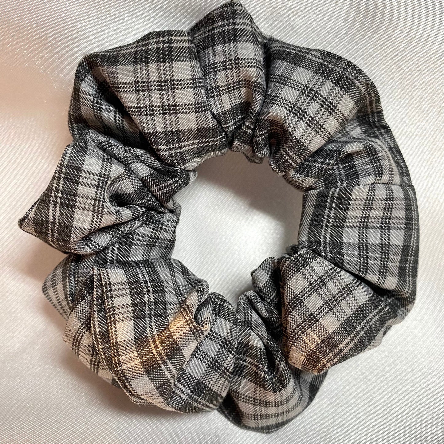 Grey Checked Scrunchie