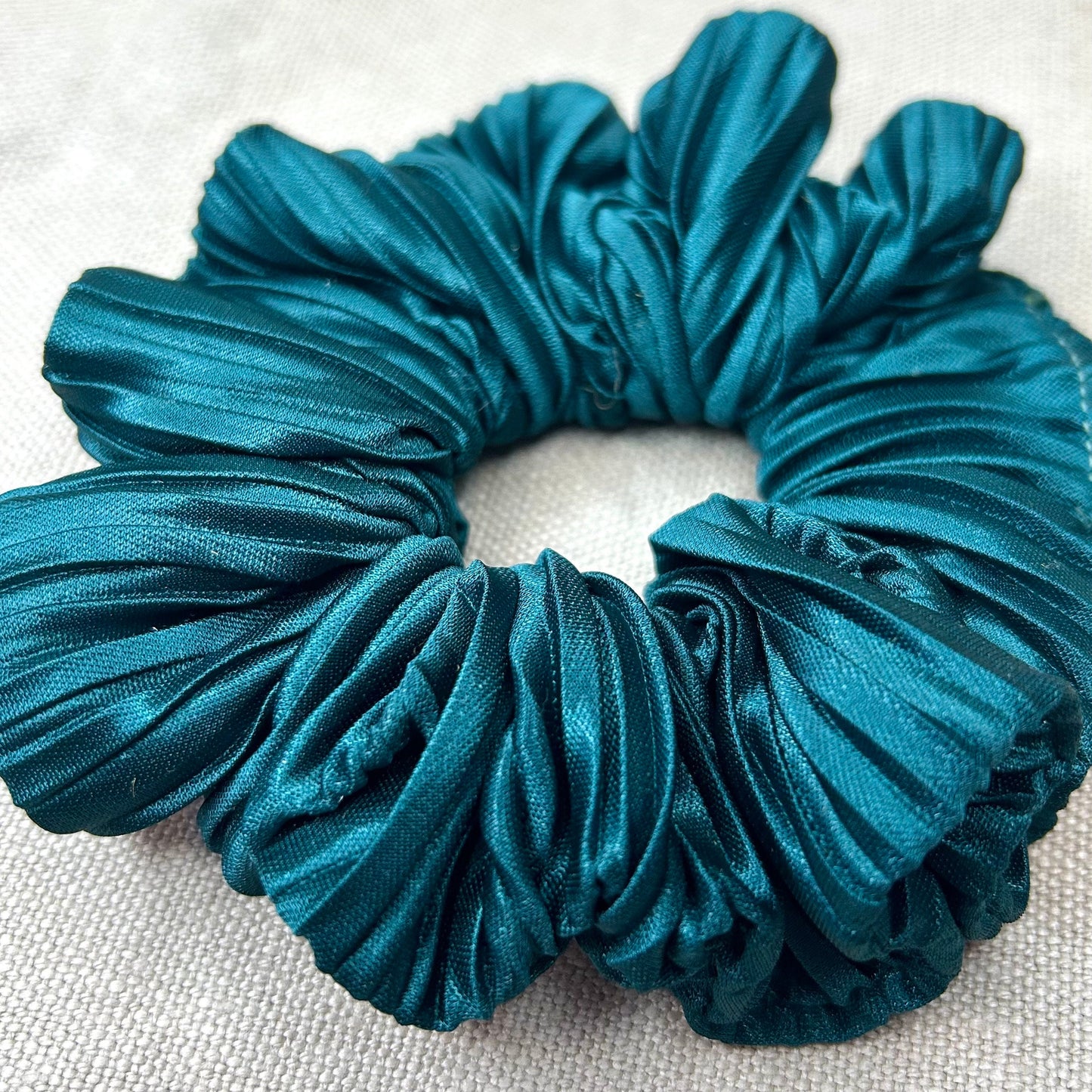 Teal Plissé Sheen Scrunchie