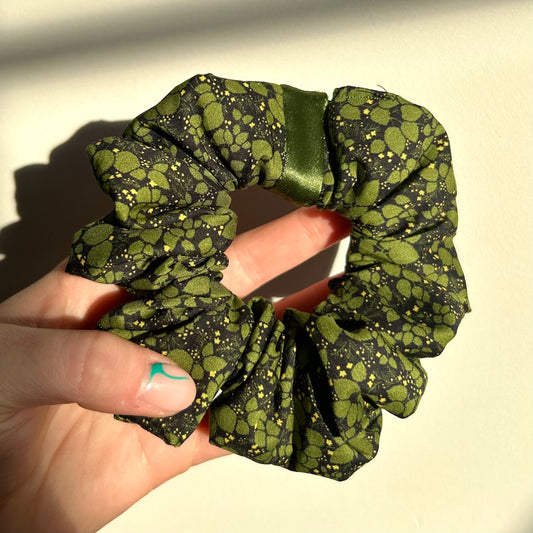 Khaki Green Leaf Pattern Scrunchie w/ Silk Stripe